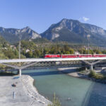 Ponte ferroviario Hinterrhein a Reichenau (CH). Design: COWI, Walt Galmarini, Dissing+Weitling Architects